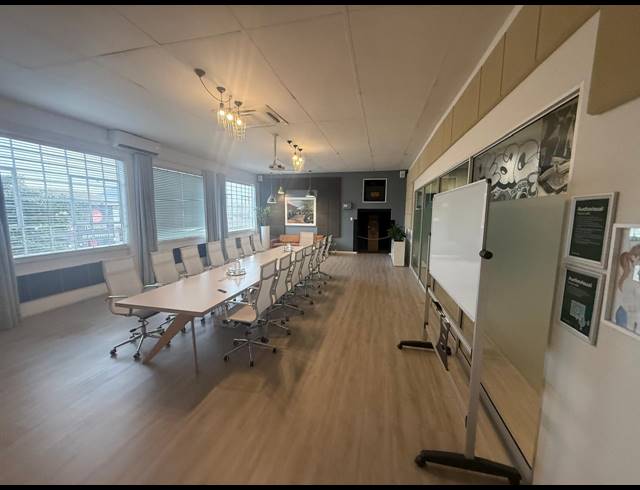 2,366M² WAREHOUSE TO LET IN PAARDEN EILAND